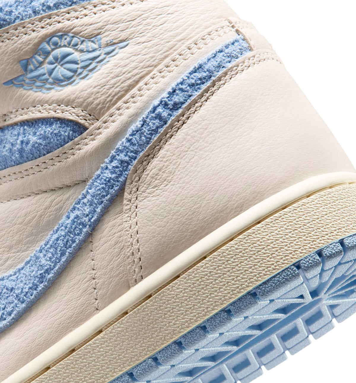 Air Jordan 1 Retro High OG Womens Lifestyle Shoe - Pale Ivory/Psychic Blue/Coconut Milk