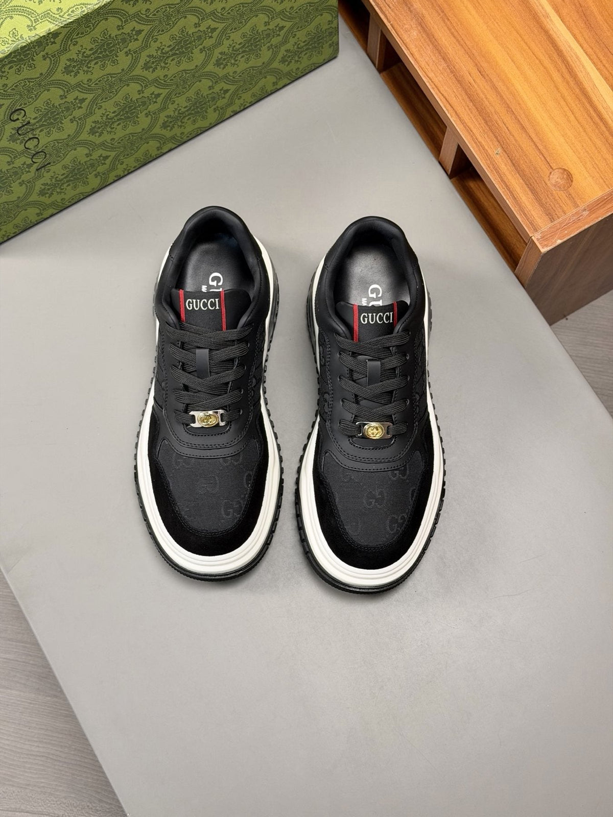 Gucci Paneled Low-Top Sneakers