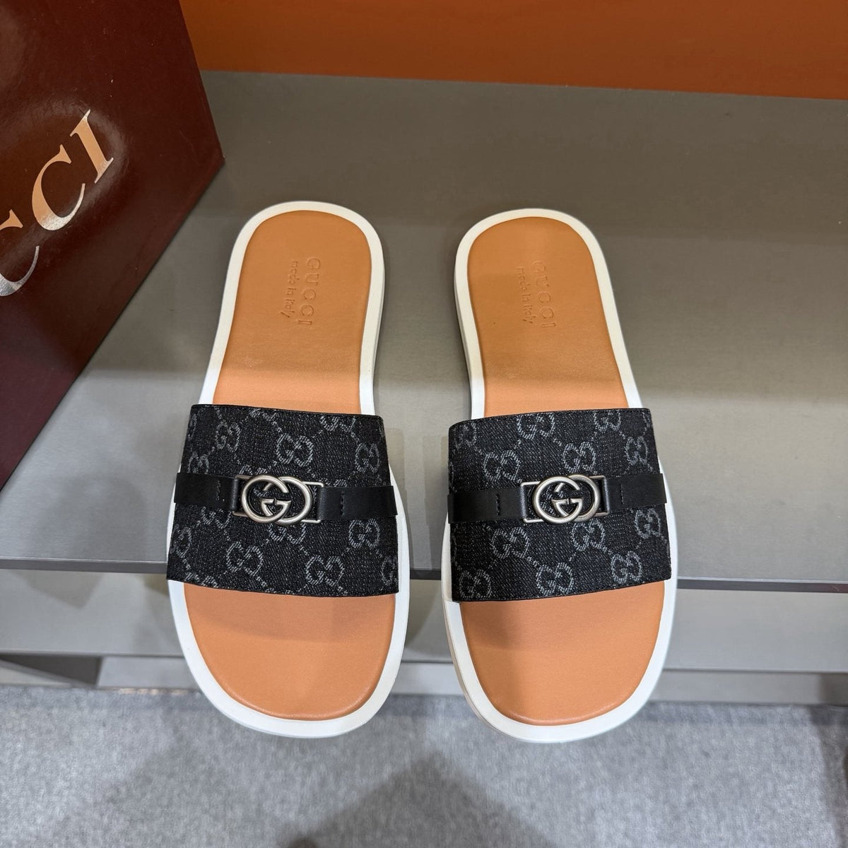 Gucci Patterned Strap Slide Sandals - Open Toe